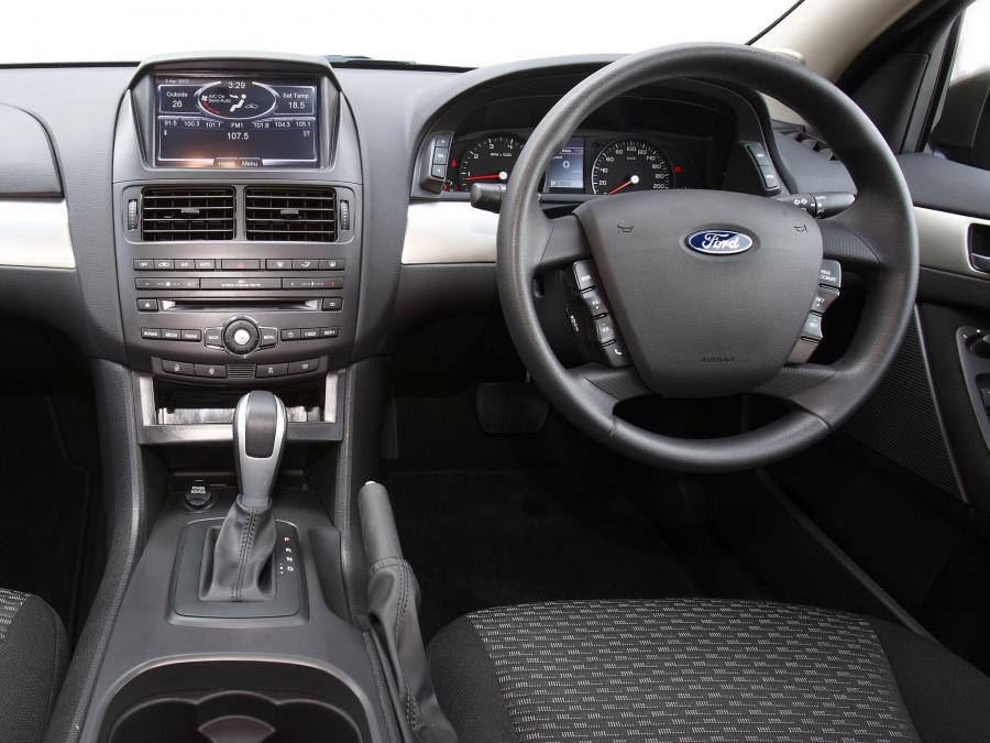  Ford Falcon XT 2011 года  (фото 11 из 12)